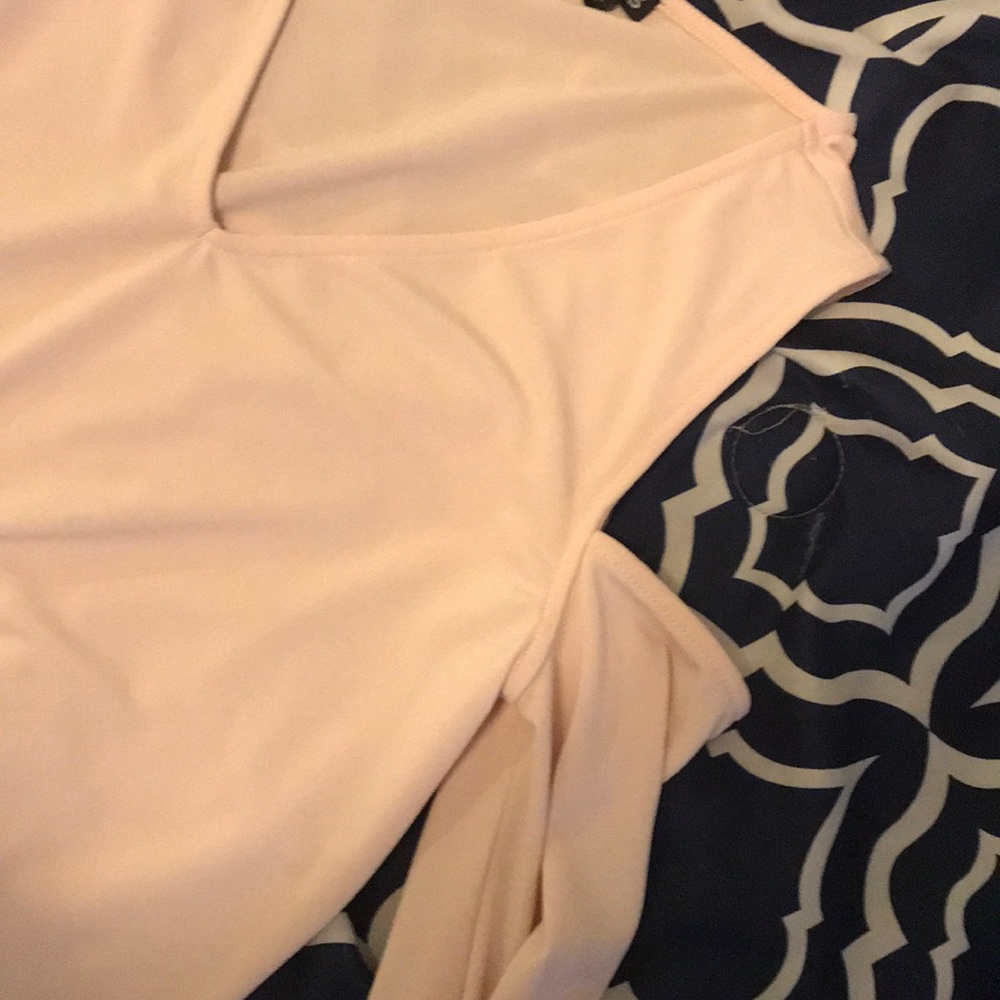 Cold shoulder top - Picture 4 of 4